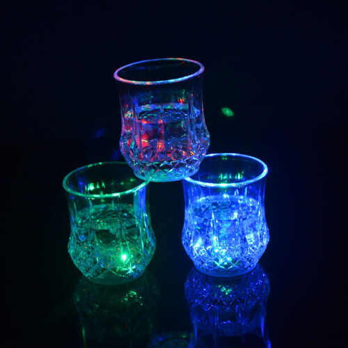 Leuchtende LED-Schnapsgläser aus Kunststoff, 177 ml 2