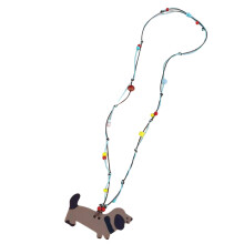 Collier à breloques en résine teckel, fil de perles multicolore,