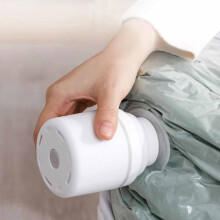 Bomba de vacío manual para bolsas de compresión – Blanca, 1 unidad