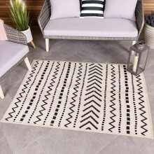 CHARLES BENTLEY Moroccan Lightweight Weatherproof Cream Indoor/Outdoor Rug Plastic Garden Lightweight UV Resistant Recycled Material Mat For Balcony