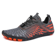 Scarpe da acqua da uomo e ragazzo, calzini acquatici ad asciugatura rapida, scarpe da spiaggia a piedi nudi, scarpe da nuoto compatibili: 42-Grigio A