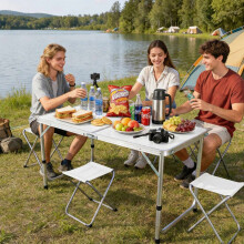 Opklapbare campingtafel met 4 krukjes, in hoogte verstelbaar.