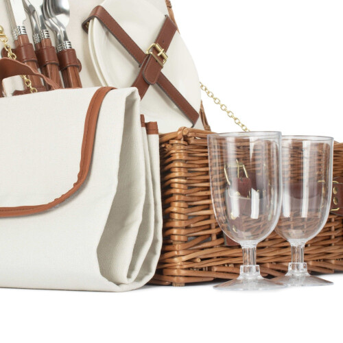 Classic Wicker Fitted Picnic Basket 2