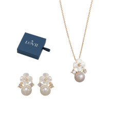 Women Pearl Flower Jewellery Set Necklace and Stud Earrings Gold Tone