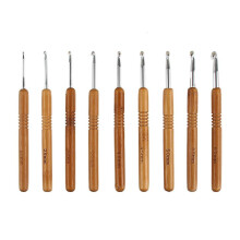 9Pcs Ergonomic Crochet Hook 2.0mm-6.0mm Wood Handle Crochet Hook Needle Beginner Crochet Hook for Crocheting Knitting