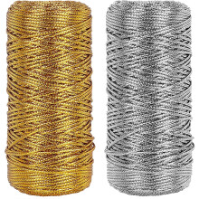 Cordão metálico de 1,5 mm nas cores dourado e prateado.