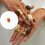 Einzigartiges geometrisches Ring-Breitband-Design mit-Creme 3