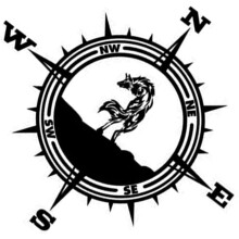 Wolf King Compass Mountain Vinyl-Autoaufkleber Schwarzer Karosserieaufkleber für Motorhaube und LKW-Seitentür