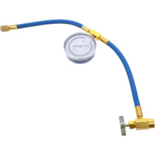 Kältemittel-Füllschlauch für Autos (R134a, R22) mit 1/4-Zoll-SAE-Anschluss und Manometer. Geeignet für Kfz-Kältemittel.