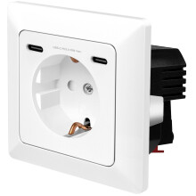 Pistorasia 230V ja 2xUSB-C PD 25W