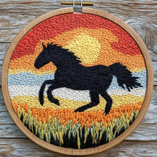 Häst under solnedgången Punch Needle Kit – DIY-broderiset