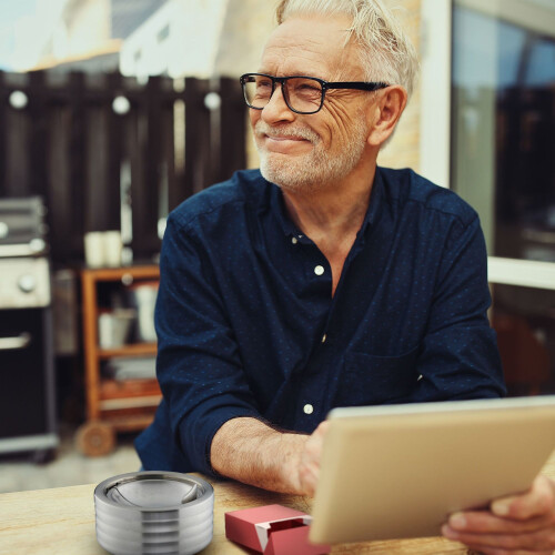 Windproof Ashtray with Lid 2