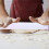 Rolo de Massa Ajustável de 9 Polegadas em Plástico Branco Antiaderente para Fondant, Confeitaria e Decoração de Bolos 4