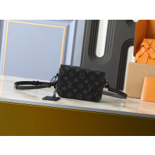 LV Flap Mini Messenger Aerogram Bag 17.3×12×7cm