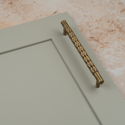 160mm Antique Brass Diamond Cut Cabinet Handle 1