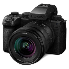 PANASONIC Lumix S5 MARK II X + Objektiivi 20-60