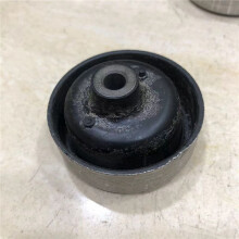 10X Automobile Air Conditioning Compressor Bracket Air Pump Bracket Bushing for Model 3/Y 2021 1506443-00-Z