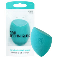 Real Techniques Miracle Airblend Sponge, Matte Makeup Blending Sponge for Liquid, Cream & Powder, Medium to Full Coverage, Latex-Free Foam, Precision
