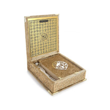 ihvan online, The Holy Qur'an Set, Islamic Prayer Gift Box with Pocket-sized Velvet Covered Quran, Tesbih, Inner Lid Names of Allah (Asmaul Husna), 3