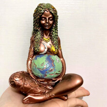 (A) Millennial Gaia Statue Nature Mother Earth Pregnant Gaia Goddess Art Sculpture