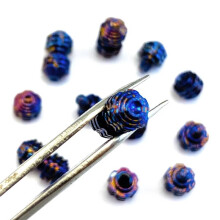Hochfeste Damast-Daumenpins Aus Titan für Klappmesser mit 4-mm-Messerbohrung, Leichtes und Robustes Werkzeug R9CA