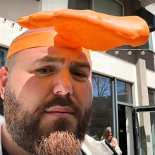 Cappello con visiera parasole gigante a forma di mano, divertente cappello aperto con protezione UV per sport ed eventi all'aperto.