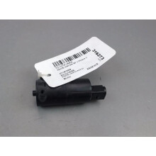 Voor gebruikte auto-onderdelen - ruitensproeierpomp - ruitenwissermotor - voorruit Toyota Yaris II Phase 2 2009-2011 - D1-524658