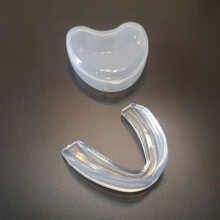 Protecție dentară anti-bruxism și anti-sforăit