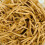 Set van kunstzijden bloemen en raffia lint 1