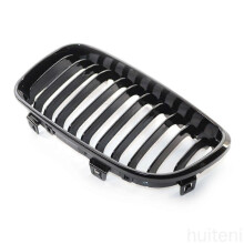 Gloss black exterior grille replacement part for the front grille of the E87 five-door facelift model (2007-2011 models).