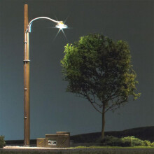 Woodland Scenics WJP5674 OO/HO Wooden Yard Lamps HO/OO Gauge