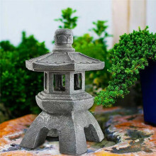Accessorio da Giardino Ornamento Ad Energia Solare in Resina Pagoda Lanterne Palazzo Lanterne Torre Statua Lampada Solare Decorazione da Giardino A