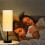 Lampada da comodino con porta USB e presa di corrente, dimmerabile a 3 livelli. 5