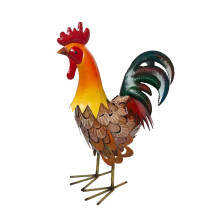 Artistiek ijzeren haanbeeldje, perfect voor terrassen op de