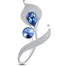 Squisita spilla a forma di giglio con ferro di cavallo in lega di diamanti blu, elegante gioiello da banchetto per abiti e cappotti.