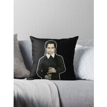 AIVO Wednesday Addams kasteputetrekk