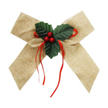 Nœud de Noël orné de baies rouges réalistes, 16 x 15 cm
