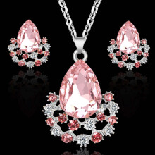 Ensemble collier et pendentif en cristal pour femme