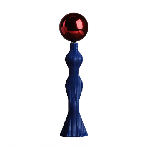 Nordische abstrakte weibliche Harzstatue, 32 cm