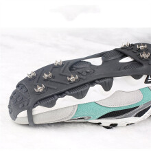 (Black M (30-40 yards)) 8 Teeth Anti-Skid Snow Ice Thermo Plastic Elastomer Climbing Shoes Cover Spikes