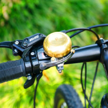 Sonnette de vélo vintage au son clair et cristallin (couleur or)