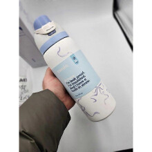 (24oz) Owala Urban Outfitters Exclusive Tied and True FreeSip Blue Bows Bottle 24/32oz E