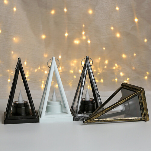 Vela decorativa triangular de LED com baterias. 2