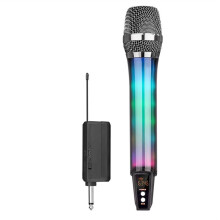 Microfono Wireless RGB 2.4G, Scheda Audio per Trasmissioni In Diretta, Audio per Esterni, Canto, Streaming Audio, Lettore Multimediale B
