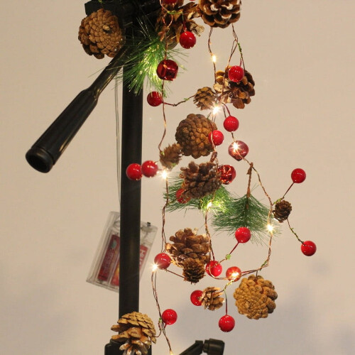 Pine Cone Garland Lights, Battery Operated, 2m with 20 LEDs 2