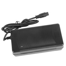Chargeur 54,6 V 2 A pour trottinette électrique M4