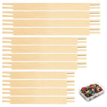 Stickrahmen-Set aus Holz mit bunten Reißzwecken in verschiedenen