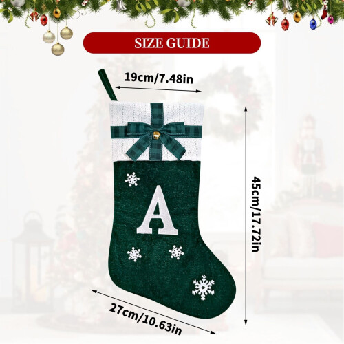 Personalisierter grüner Samt-Weihnachtsstrumpf mit Monogramm A 1