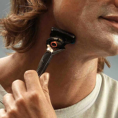Rasoio manuale da uomo con 8 lame di precisione 2