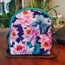 (Shell bag, 18) Hand embroidery diy material bag fabric embroidery fashion creative storage cosmetic bag